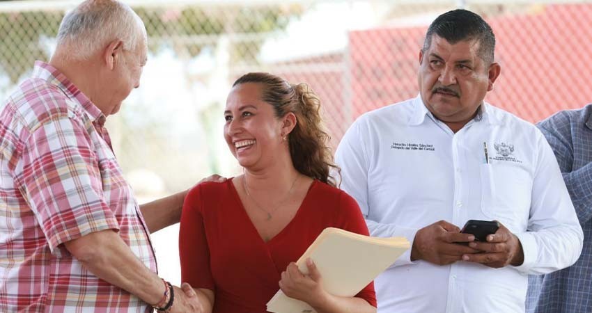 Entrega Castro Cosío más de 5 mdp en acciones de vivienda a familias de la delegación de El Carrizal