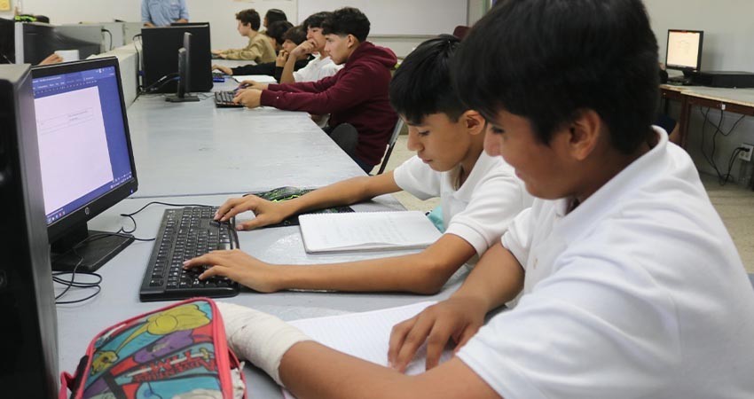 Aumenta la matrícula de nivel básico en BCS a más de 2 mil estudiantes, en ciclo escolar previo