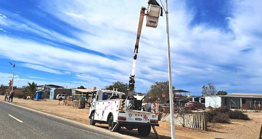 Ayuntamiento de La Paz rehabilita calles y espacios públicos en Puerto Chale