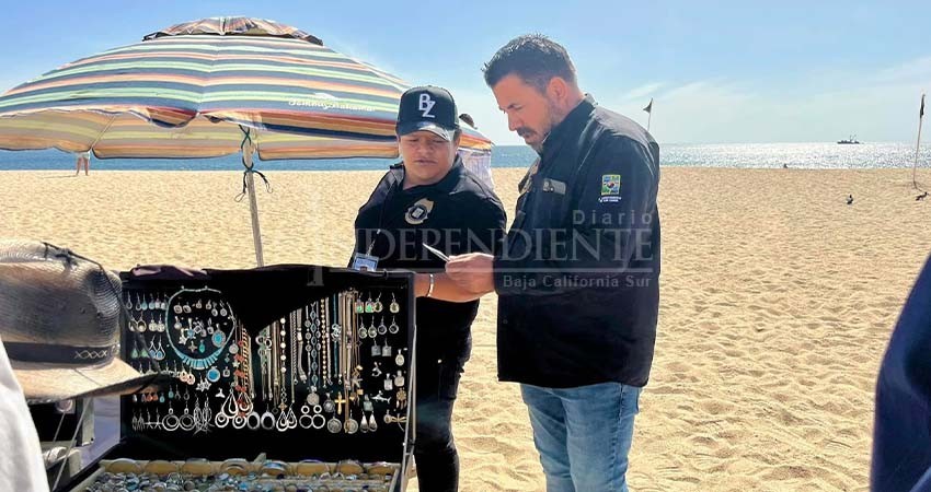 Autoridades retiraron hasta 200 licencias apócrifas a vendedores ambulantes