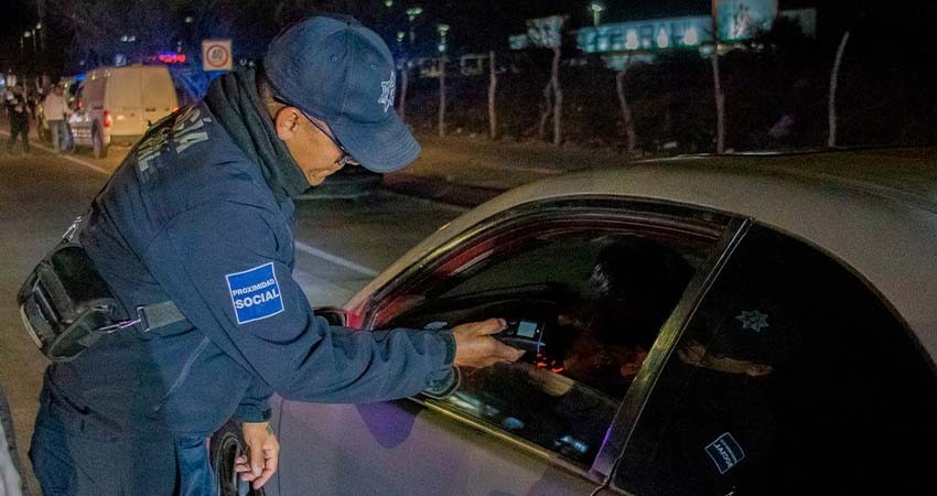 Tras alcoholímetro en La Paz, aseguran 15 vehículos e infraccionan a 16 personas y por conducir en estado de ebriedad