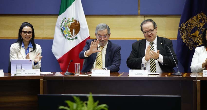 SRE y UNAM presentan plataforma para atención a los migrantes deportados