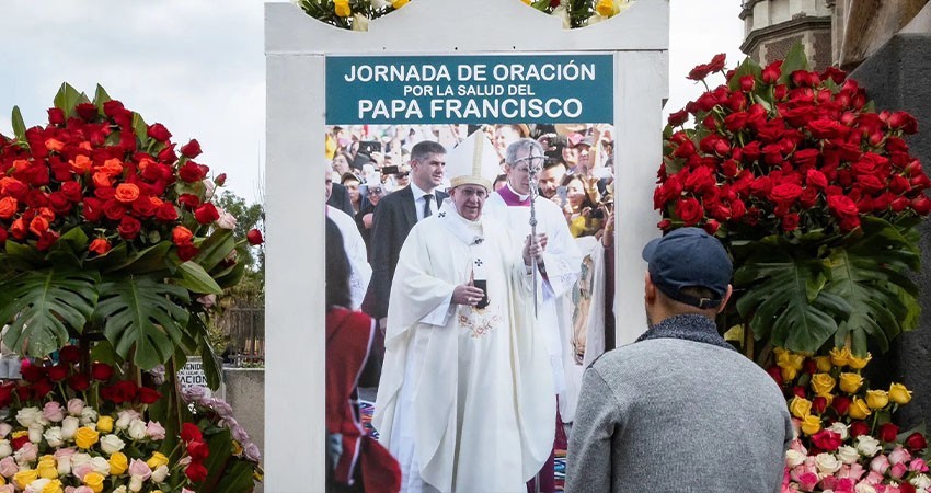 Iglesia pide orar y no caer en especulaciones respecto a la salud del Papa Francisco