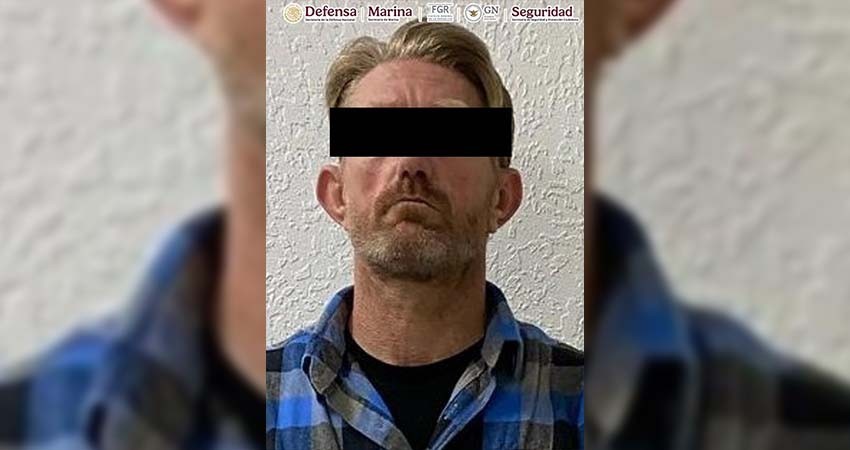 Detienen a estadounidense que intentó ingresar armas de alto calibre por frontera con México