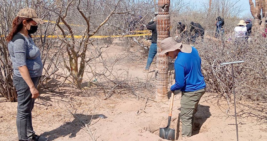 Aumenta a 14 el número de osamentas encontradas en fosas clandestinas de La Paz