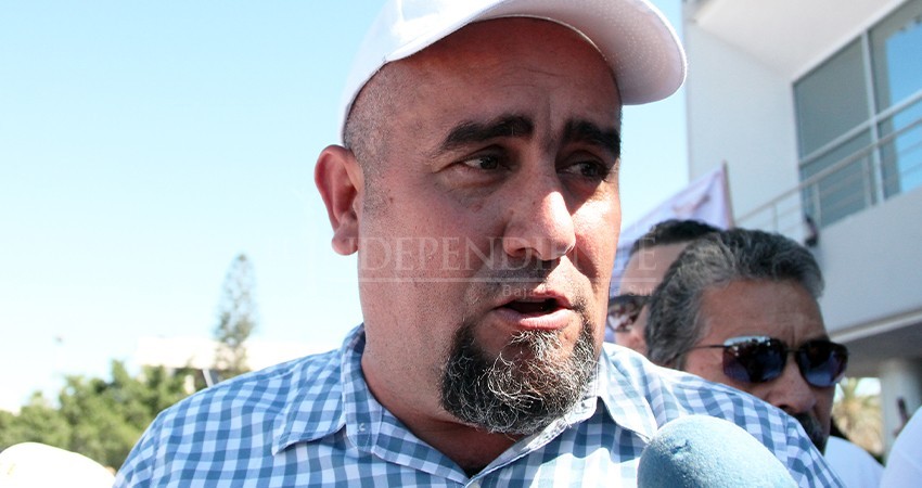 Desde Los Cabos denuncian a Elmuth Castillo líder del SNTE BCS, por malas prácticas Desde Los Cabos denuncian a Elmuth Castillo líder del SNTE BCS, por malas prácticas