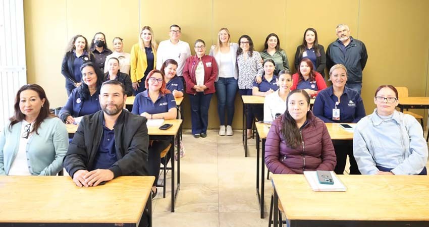 Concluye el Instituto de Capacitación curso sobre Democracia Familiar