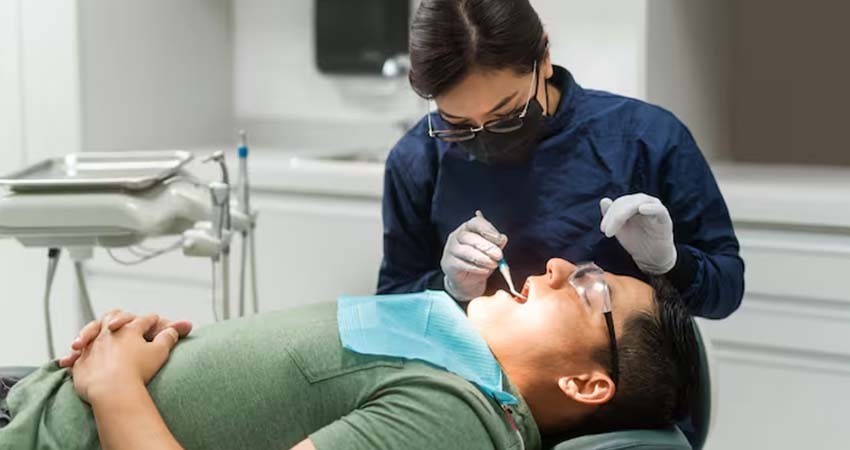 Males bucales afectan a 95% de mexicanos; llaman a prevenir