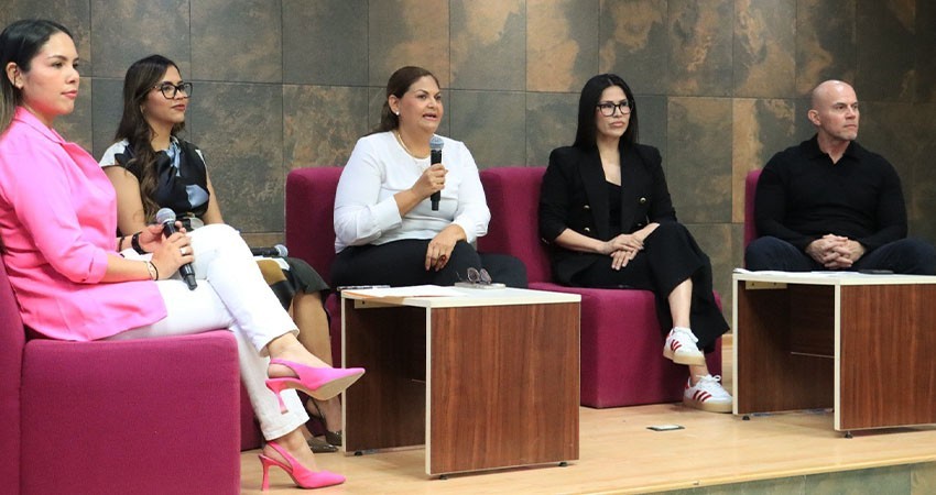 Reflexionan en la UABCS sobre mujeres jóvenes y el ejercicio de sus derechos