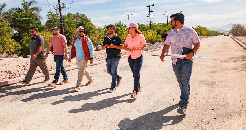 Supervisa Milena Quiroga avances de pavimentación del libramiento Juan de Dios Angulo