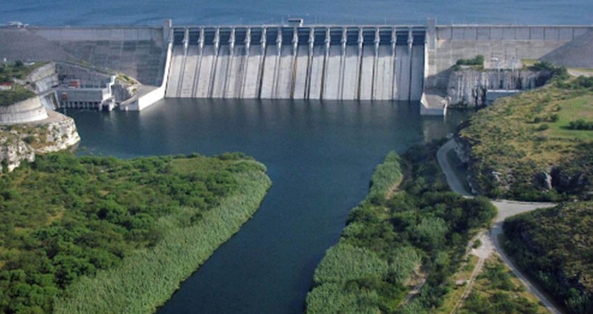 Sheinbaum afirma que México cumplirá “poco a poco” con el Tratado de Aguas con EE.UU.