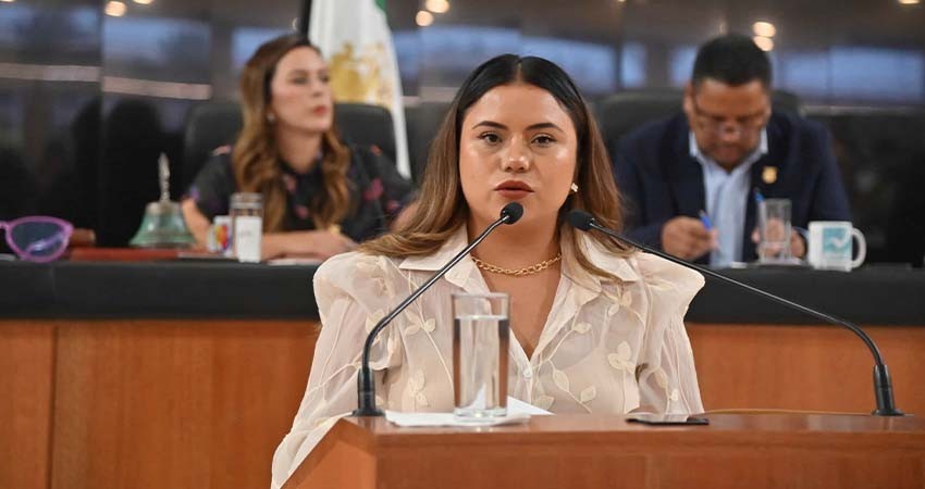 Impulsa diputada Guadalupe Vázquez reforma para garantizar acceso a servicios registrales y notariales en BCS