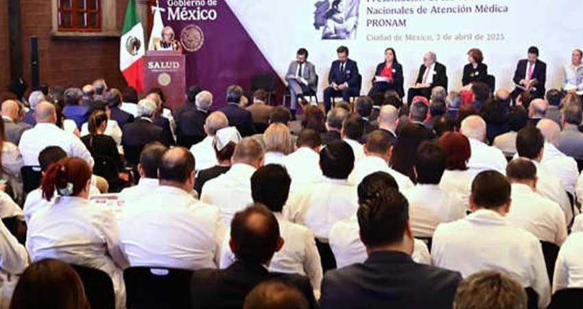 Presentan protocolos nacionales de atención médica para todo el sector salud