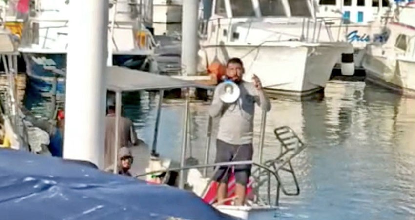 Capitanía de Puerto en CSL impide trabajo de pescadores, aseguran las cooperativas