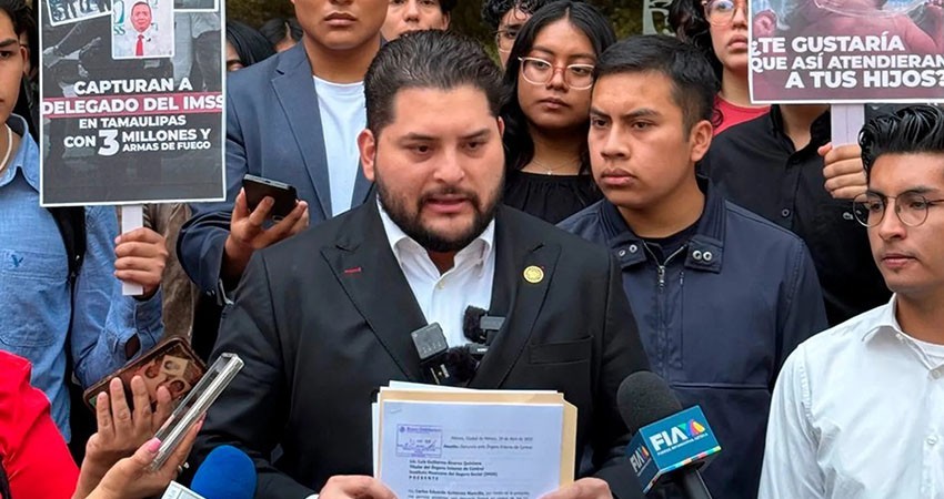 Denuncian por presunta corrupción a delegado del IMSS en Tamaulipas; lo detuvieron con millo-nes y armamento