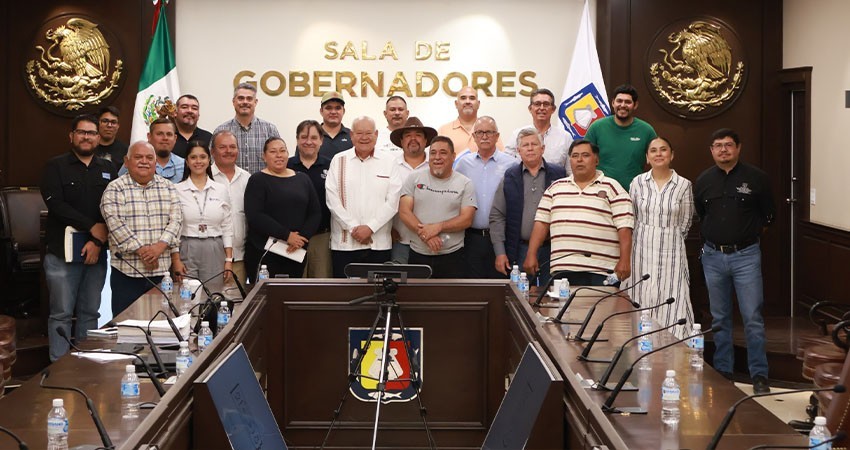 Presentan pescadores ribereños ante el Gobernador y titular de la CONANP iniciativa para crear una nueva reserva de la biosfera