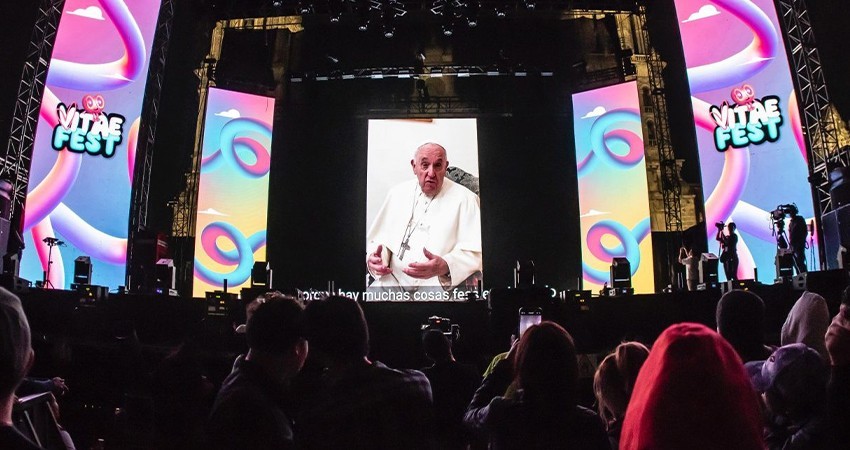 Papa Francisco animó a jóvenes de México a “hacer lío” para cambiar el mundo en video inédito Papa Francisco animó a jóvenes de México a “hacer lío” para cambiar el mundo en video inédito
