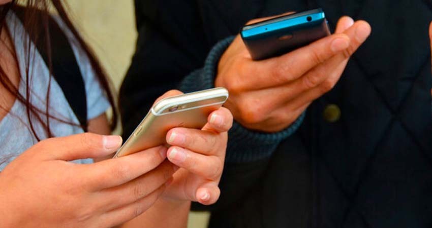 Lineamientos éticos de Morena prohíben 'fuego amigo' con 'bots' y filtraciones a medios