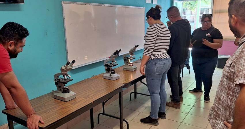 UABCS impulsa la ciencia en comunidades rurales con visita a primaria de San Antonio