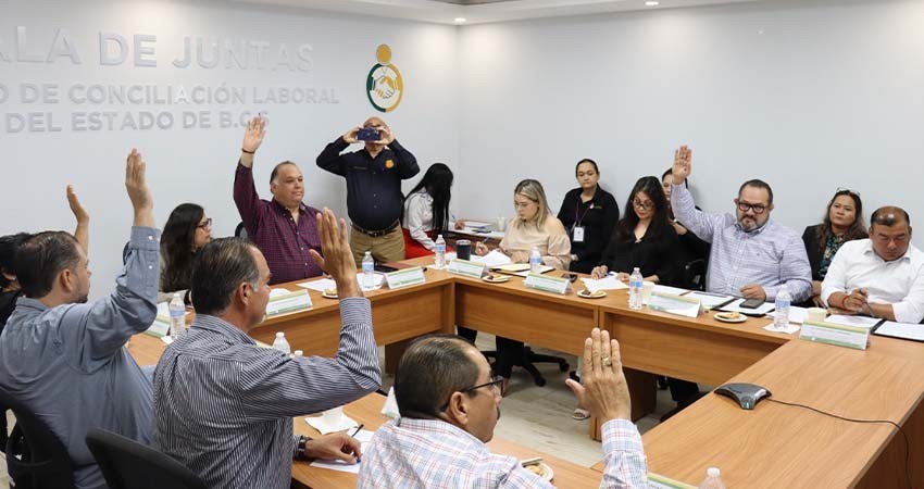 Sesionan primera reunión de la Junta de Gobierno del Centro de Conciliación Laboral