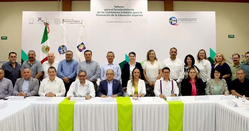 Acuerdan estrategias para fortalecer la educación superior en BCS
