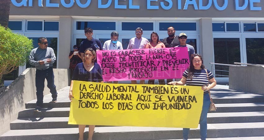 Continúa tomada la Dirección de la Preparatoria Morelos por el SIPREMO Continúa tomada la Dirección de la Preparatoria Morelos por el SIPREMO