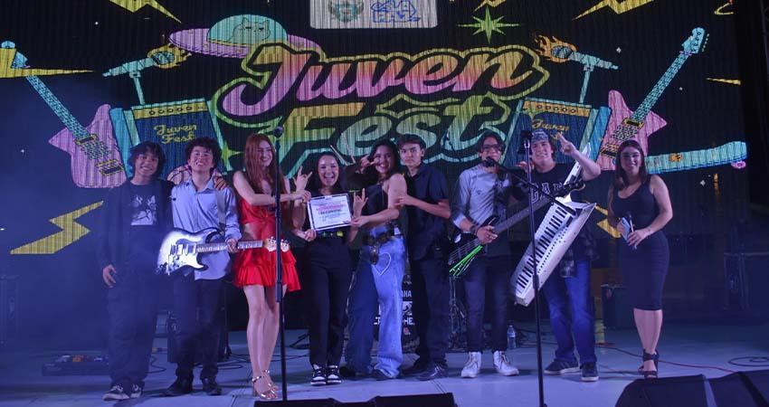 Estudiantes de La Paz celebran su día en el Juvenfest