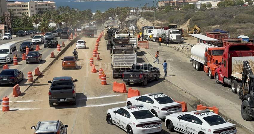 Piden autoridades al transporte de carga pesada cooperar con la movilidad en Los Cabos