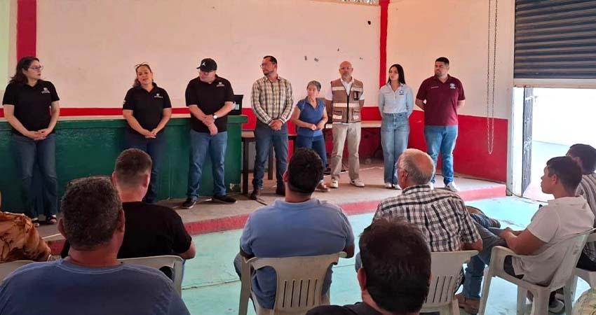 Informa SEPADA a productores de La Paz sobre la enfermedad del Newcastle