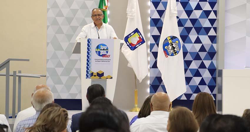 Rinde rector de la UABCS su segundo informe de gestión académico-administrativa