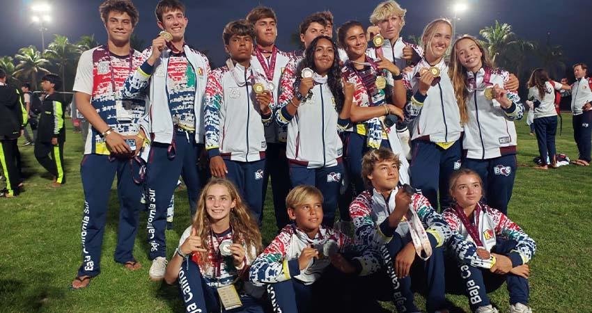 Participan 4 equipos femeniles de centros deportivos de La Paz en la CALP League