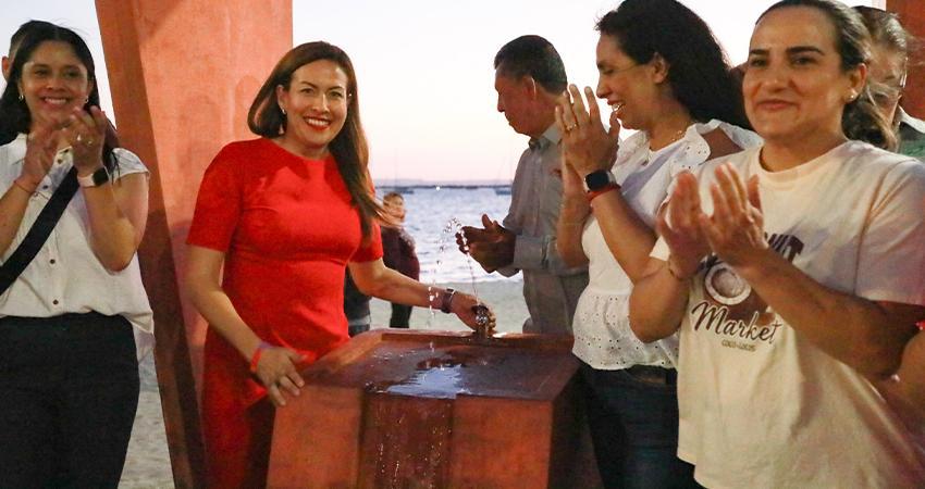Inauguran el primer bebedero de Agua Bienestar en el malecón de La Paz Inauguran el primer bebedero de Agua Bienestar en el malecón de La Paz