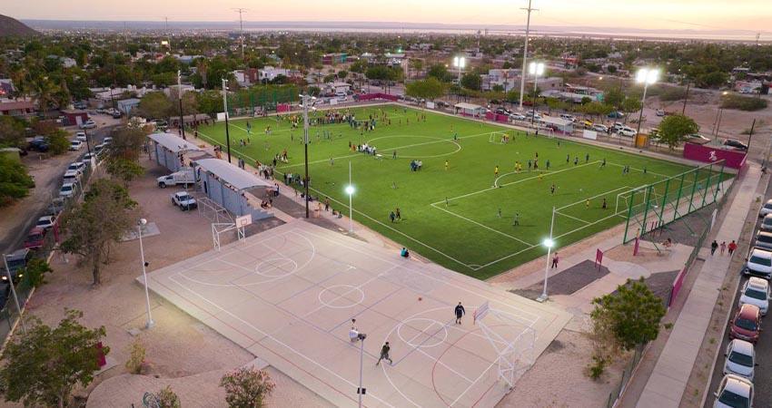 Con una inversión de más de 8 mdp gobernador entrega la rehabilitación del campo deportivo 20 de noviembre Con una inversión de más de 8 mdp gobernador entrega la rehabilitación del campo deportivo 20 de noviembre