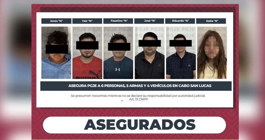Asegura PGJE a 6 personas, 5 armas y 4 vehículos en Cabo San Lucas Asegura PGJE a 6 personas, 5 armas y 4 vehículos en Cabo San Lucas