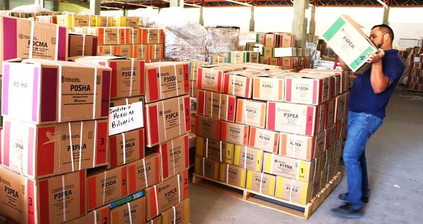 Llegan a BCS más de un millón de libros de texto gratuitos para el ciclo 2025-2026 Llegan a BCS más de un millón de libros de texto gratuitos para el ciclo 2025-2026