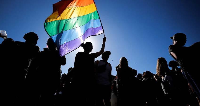 ONG en México alerta del “pánico” en juventudes LGTBI a “discursos de odio” de políticos