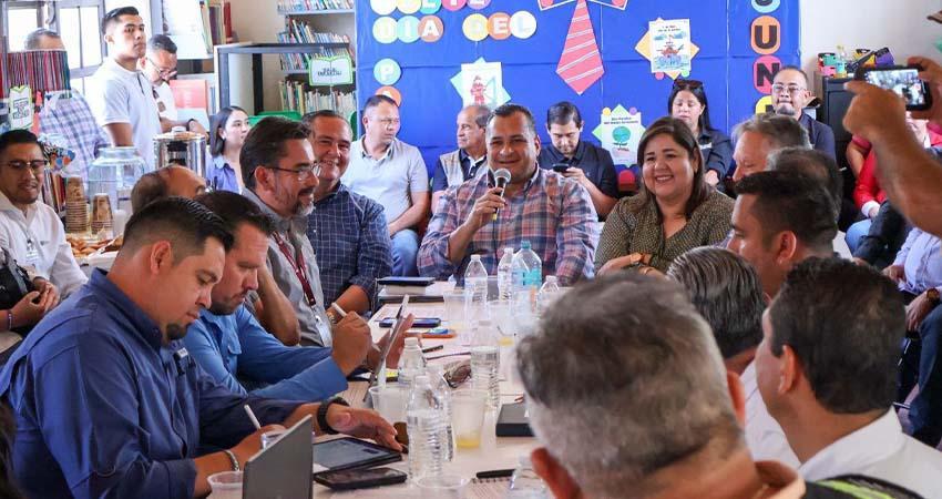 Encabeza Saúl González, mesa de trabajo en materia de protección civil en Santiago Encabeza Saúl González, mesa de trabajo en materia de protección civil en Santiago