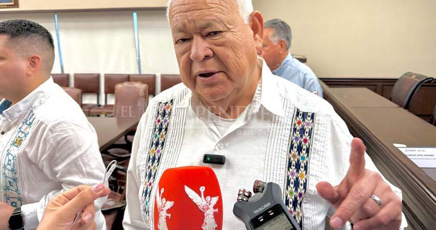 “Bienvenida la inversión, pero no la destrucción”, advierte Castro Cosío “Bienvenida la inversión, pero no la destrucción”, advierte Castro Cosío