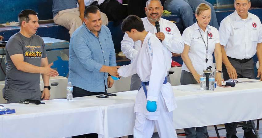 Gobierno de BCS genera oportunidades para la niñez y juventud sudcaliforniana: Saúl González Gobierno de BCS genera oportunidades para la niñez y juventud sudcaliforniana: Saúl González