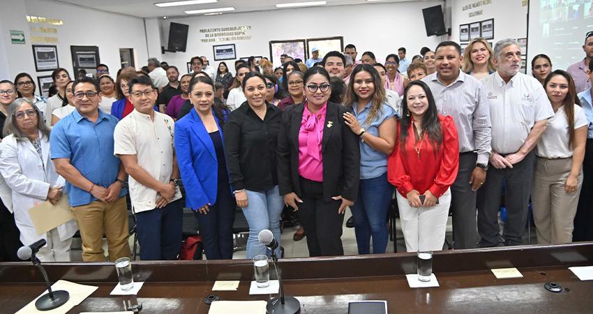 Toman protestas integrantes del Comité Consultivo rumbo a Ley para Atención y Protección a Personas con Espectro Autista en BCS Toman protestas integrantes del Comité Consultivo rumbo a Ley para Atención y Protección a Personas con Espectro Autista en BCS