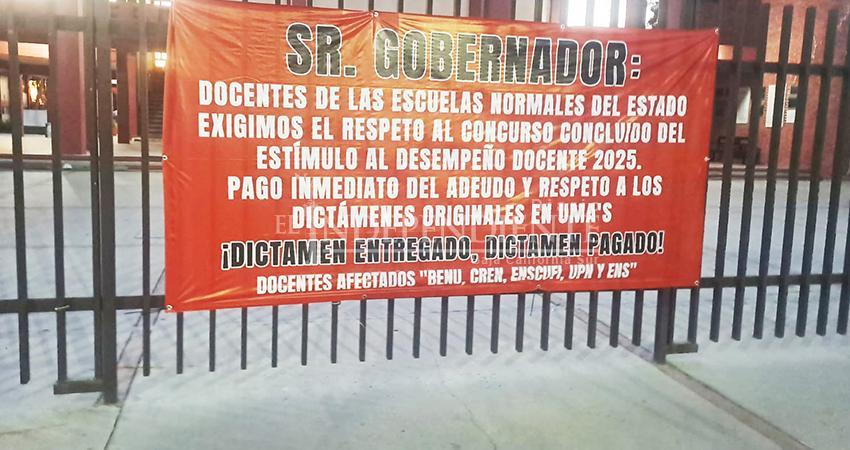 Docentes de Escuelas Normales exigen pago de estímulo al desempeño docente 2025 Docentes de Escuelas Normales exigen pago de estímulo al desempeño docente 2025