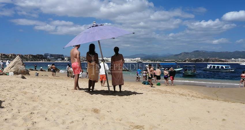Playas de Los Cabos registran visita de hasta 40 mil bañistas semanales durante el verano
