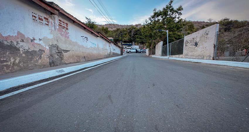 Entrega Edith Aguilar siete obras de pavimentación en el centro de Santa Rosalía Entrega Edith Aguilar siete obras de pavimentación en el centro de Santa Rosalía