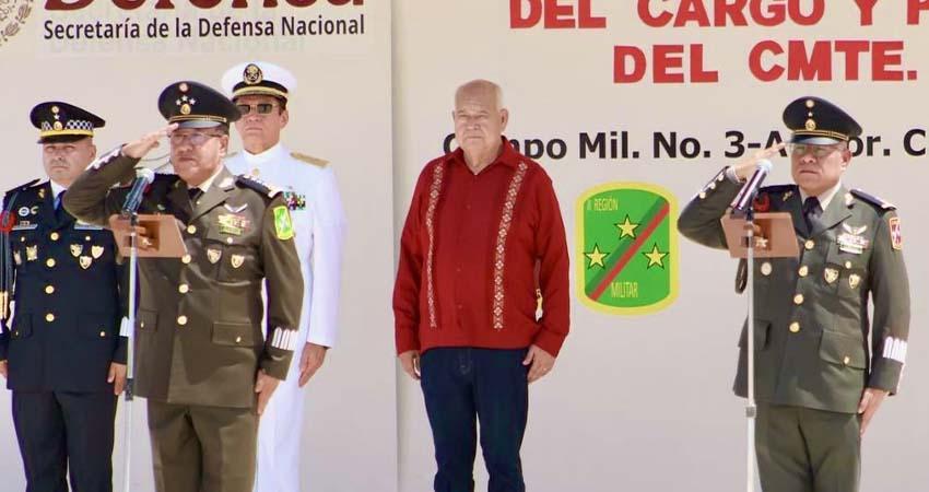 Asiste gobernador Castro Cosío a cambio de mando en la Tercera Zona Militar Asiste gobernador Castro Cosío a cambio de mando en la Tercera Zona Militar