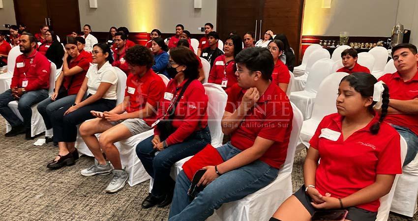 Fundación Questro renueva becas para estudiantes de Los Cabos