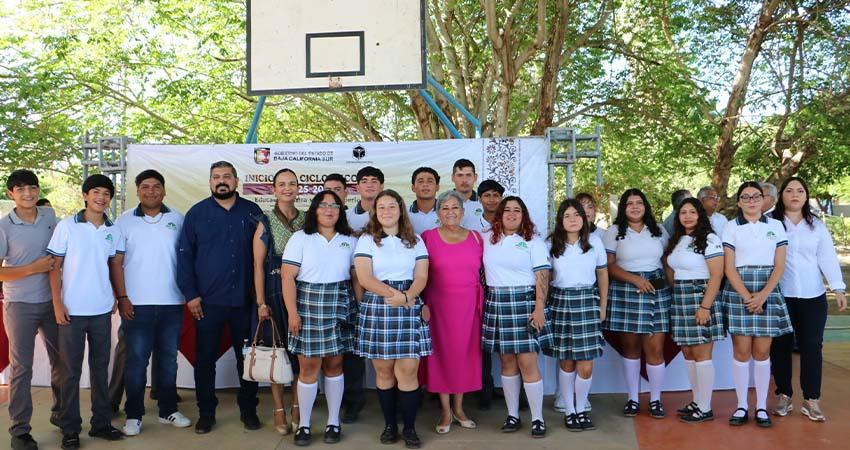 Atenderá SEP BCS un promedio de 200 mil estudiantes de nivel básico y medio superior Atenderá SEP BCS un promedio de 200 mil estudiantes de nivel básico y medio superior