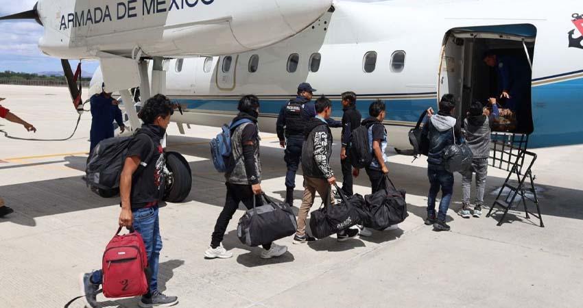 Regresan a sus hogares a 13 menores de edad que habían llegado a BCS buscando trabajo Regresan a sus hogares a 13 menores de edad que habían llegado a BCS buscando trabajo