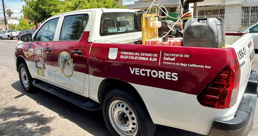 Inician labores de fumigación contra mosco transmisor del dengue en La Paz Inician labores de fumigación contra mosco transmisor del dengue en La Paz