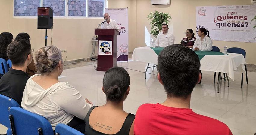 SEDIF e ISMujeres imparten plática a estudiantes de la UABCS en el marco de la Cruzada Estatal Contra las Violencias de Género