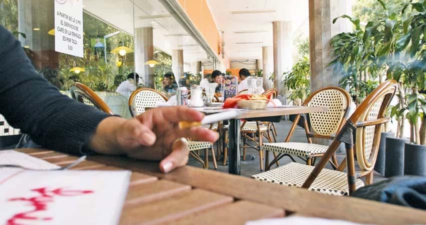 SCJN restringe venta de alimentos y bebidas en áreas de fumadores
